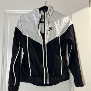 Nike XS Black & White colorblock Windbreaker Zip Jacket